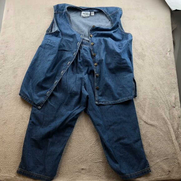 Denim Blue Sleeveless Jumpsuit - Picture 14 of 14